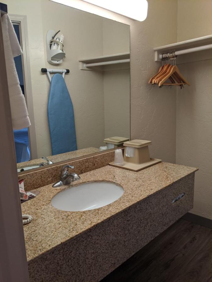 Atrium Inn ฟอร์ตสต็อกตัน ภายนอก รูปภาพ